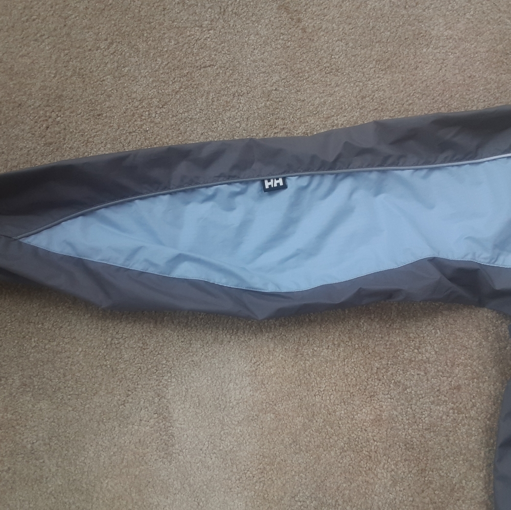 Helly Hansen Convertible Bike/Multisport Waterproof Jacket,Rear Cargo Pocket,EUC - Picture 3 of 8